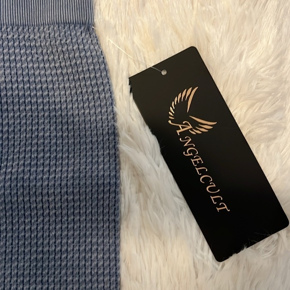 Blue Waffle Knit Tank and Shorts Set Size Large - Picture 2 of 2